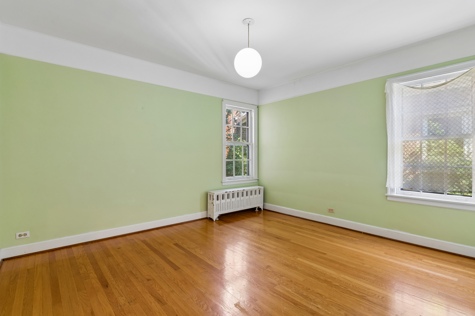 3317 N Rutherford Avenue Property Photo 10