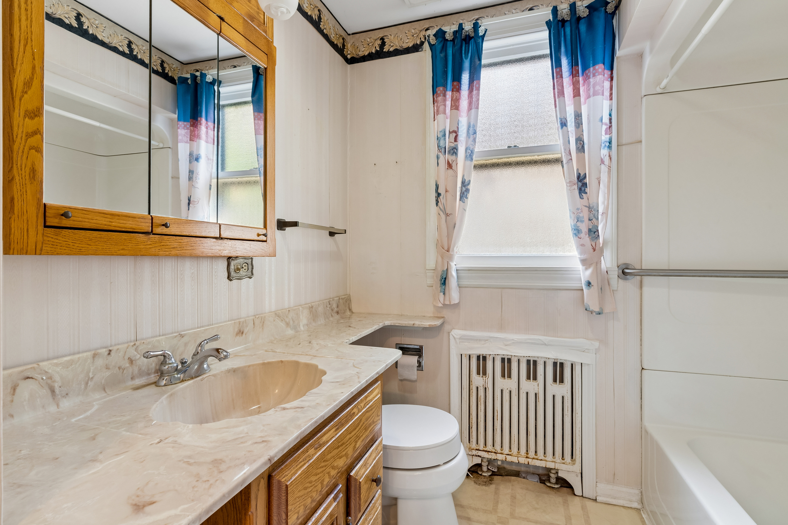 3317 N Rutherford Avenue Property Photo 11