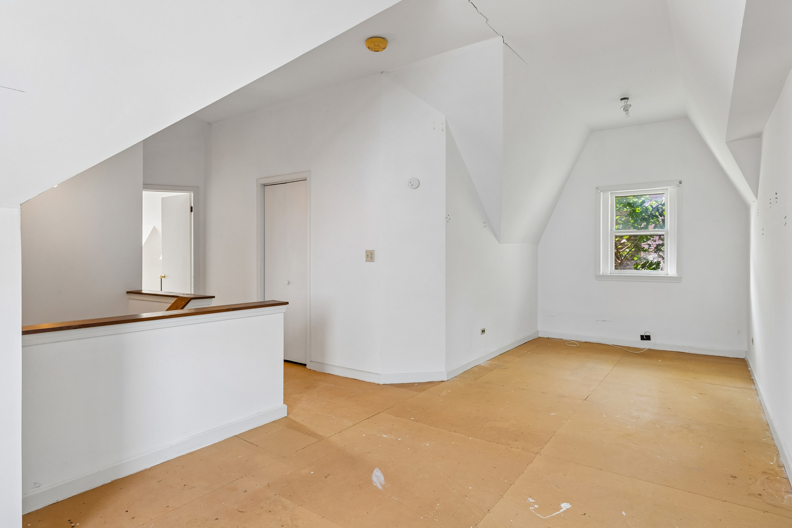 3317 N Rutherford Avenue Property Photo 14