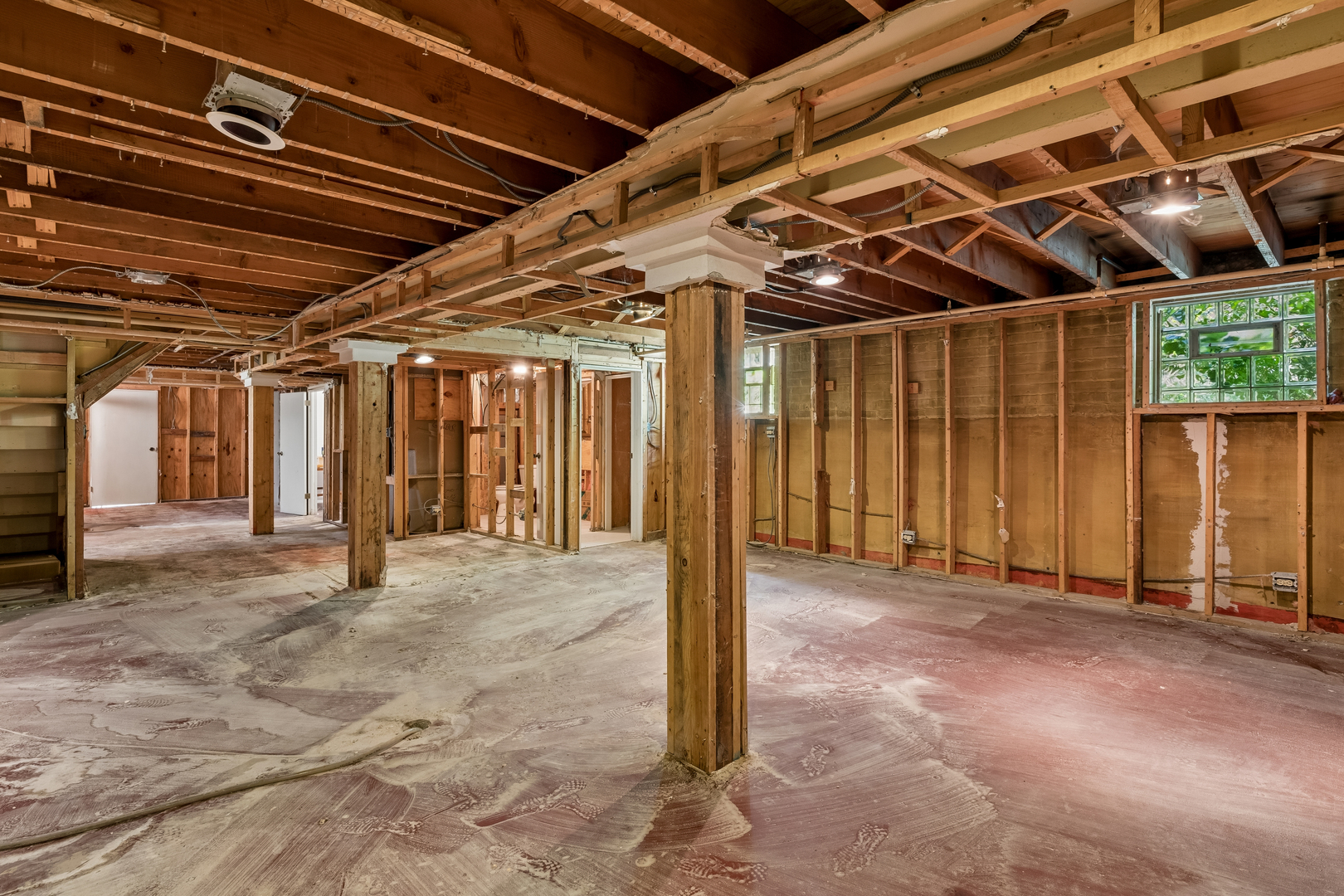 3317 N Rutherford Avenue Property Photo 16