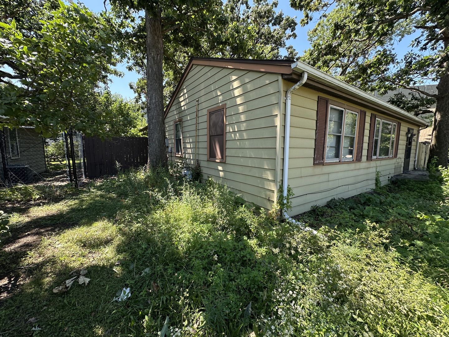 7903 W 87th Street Property Photo 9