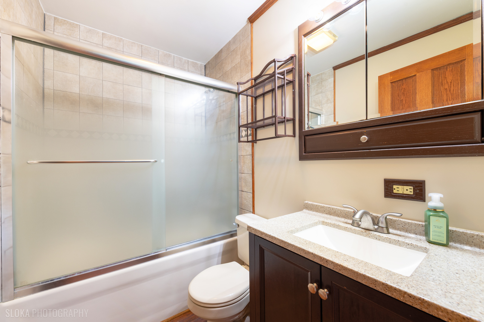 380 Charlotte Avenue Property Photo 22