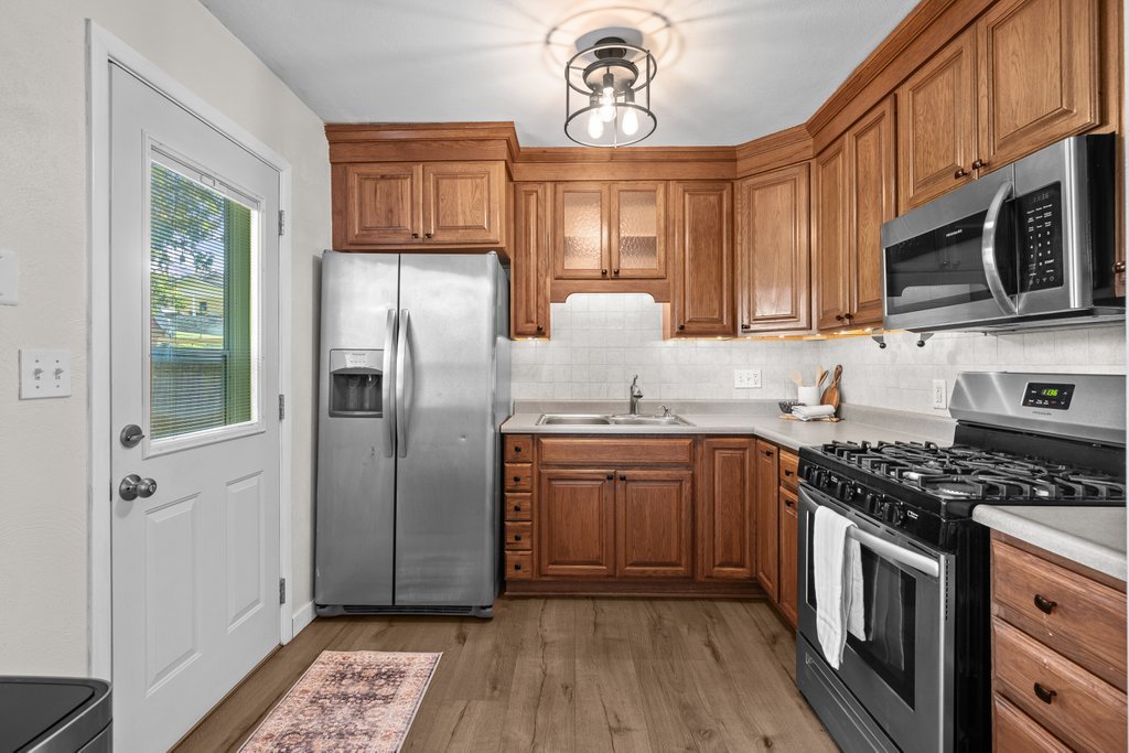 1272 Golden Valley Drive Property Photo 11