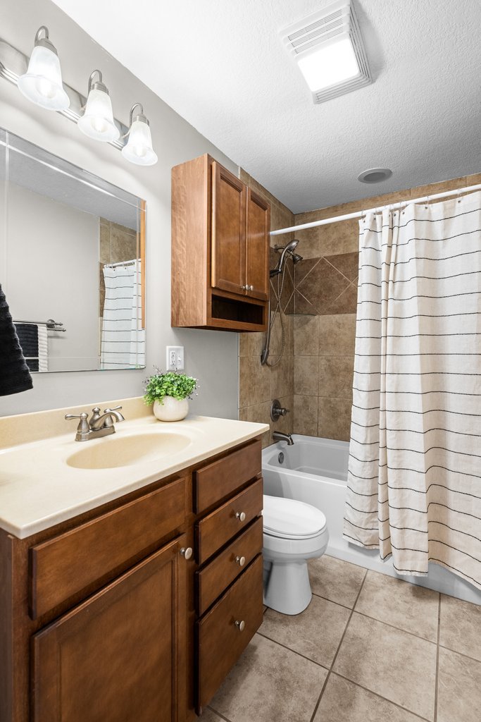 1272 Golden Valley Drive Property Photo 16