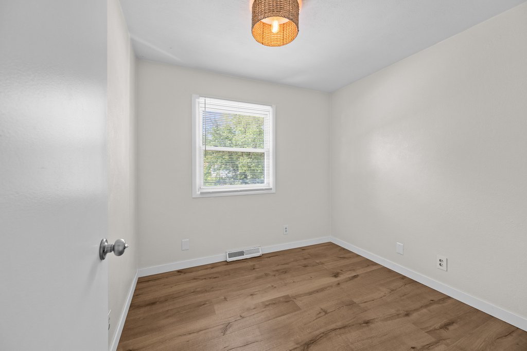 1272 Golden Valley Drive Property Photo 19