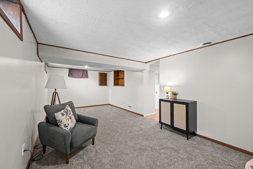 1272 Golden Valley Drive Property Photo 26