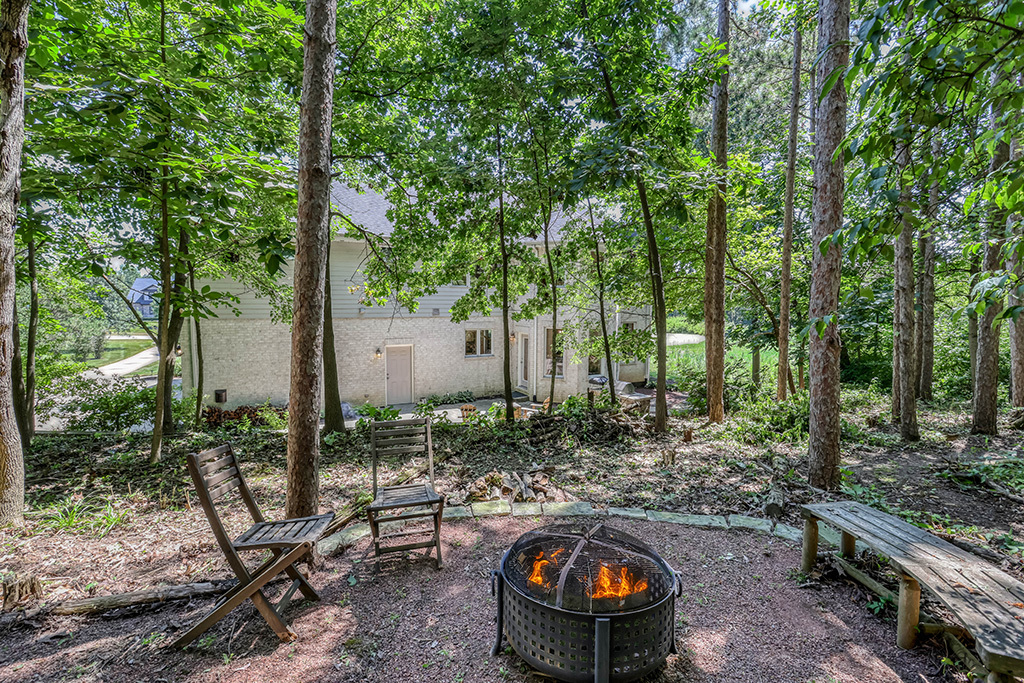 16556 Pine Hill Drive Property Photo 10