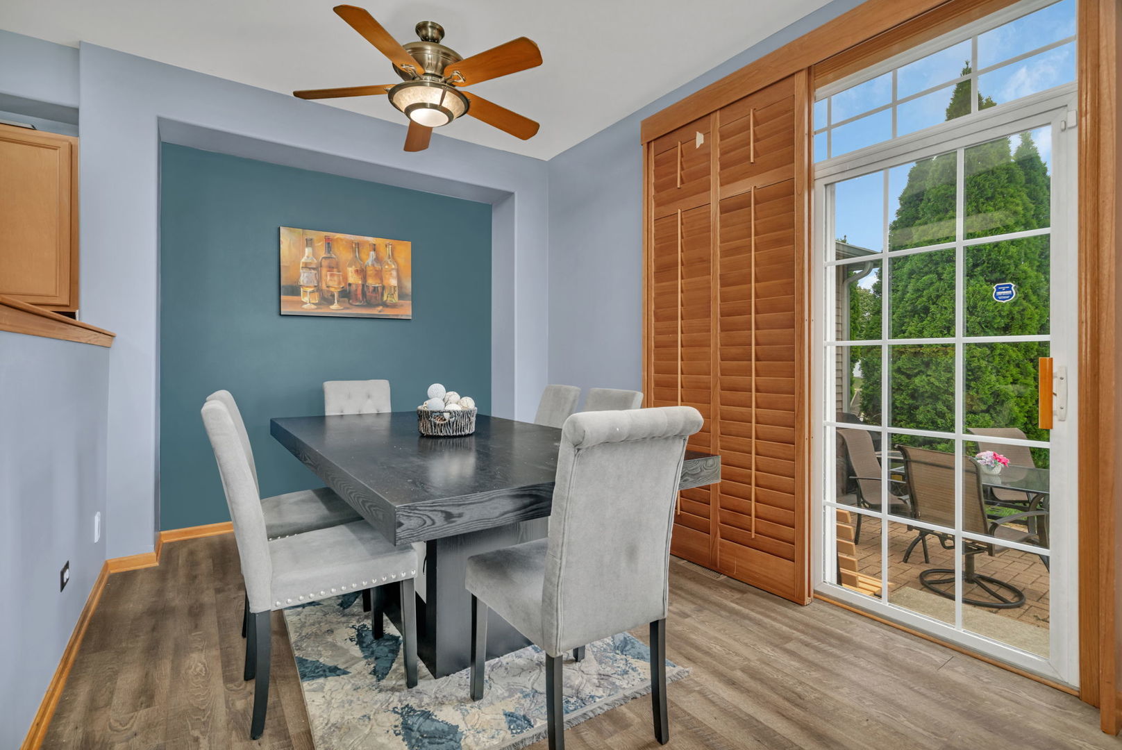 16107 Huron Street Property Photo 10