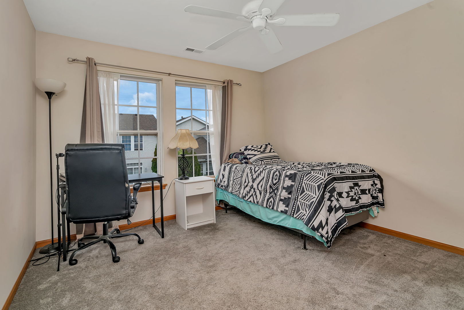 16107 Huron Street Property Photo 20