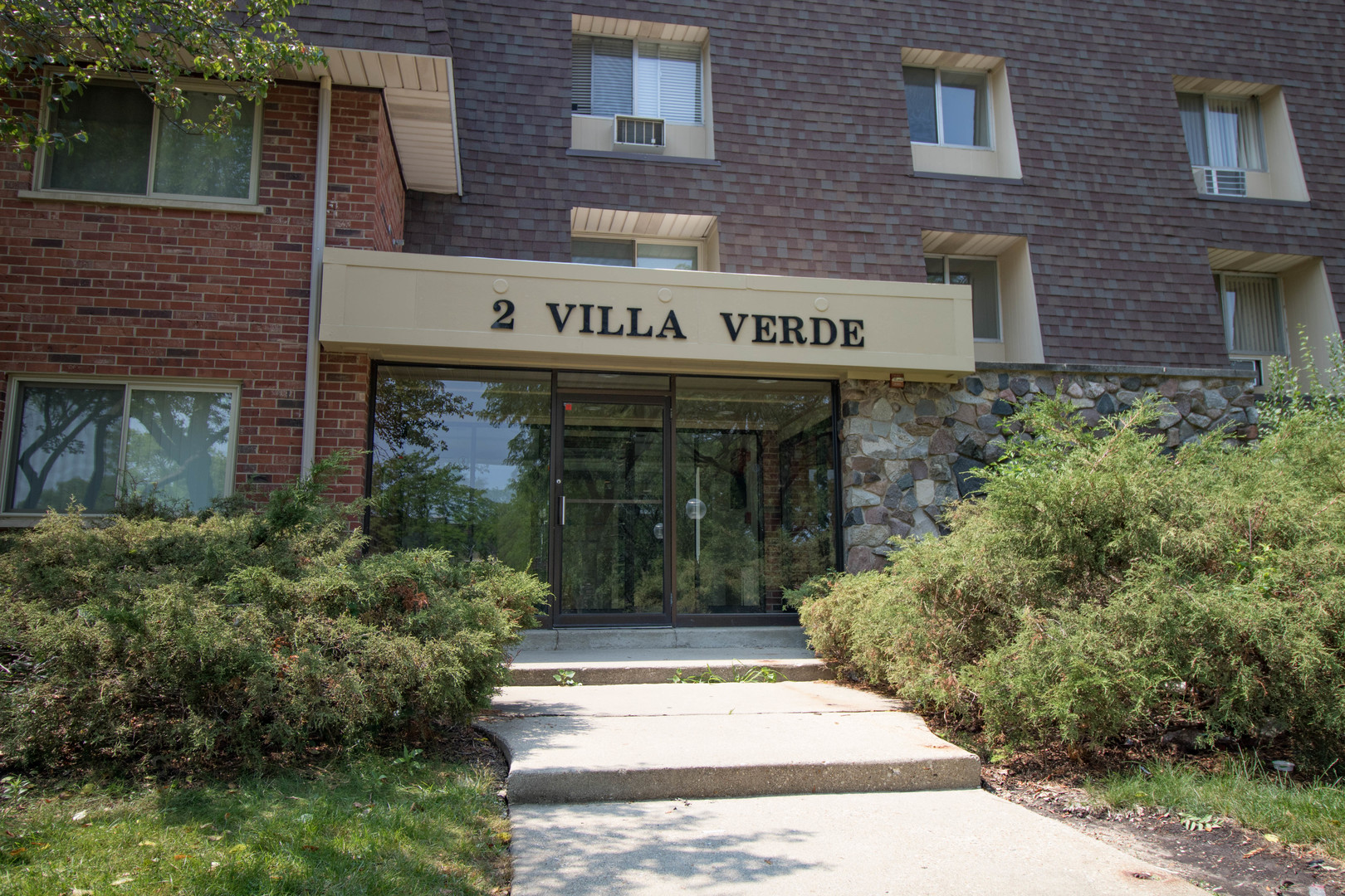 2 Villa Verde Drive 113 Property Photo 1