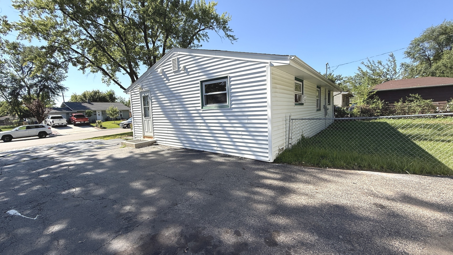 15 Alameda Drive Property Photo 5