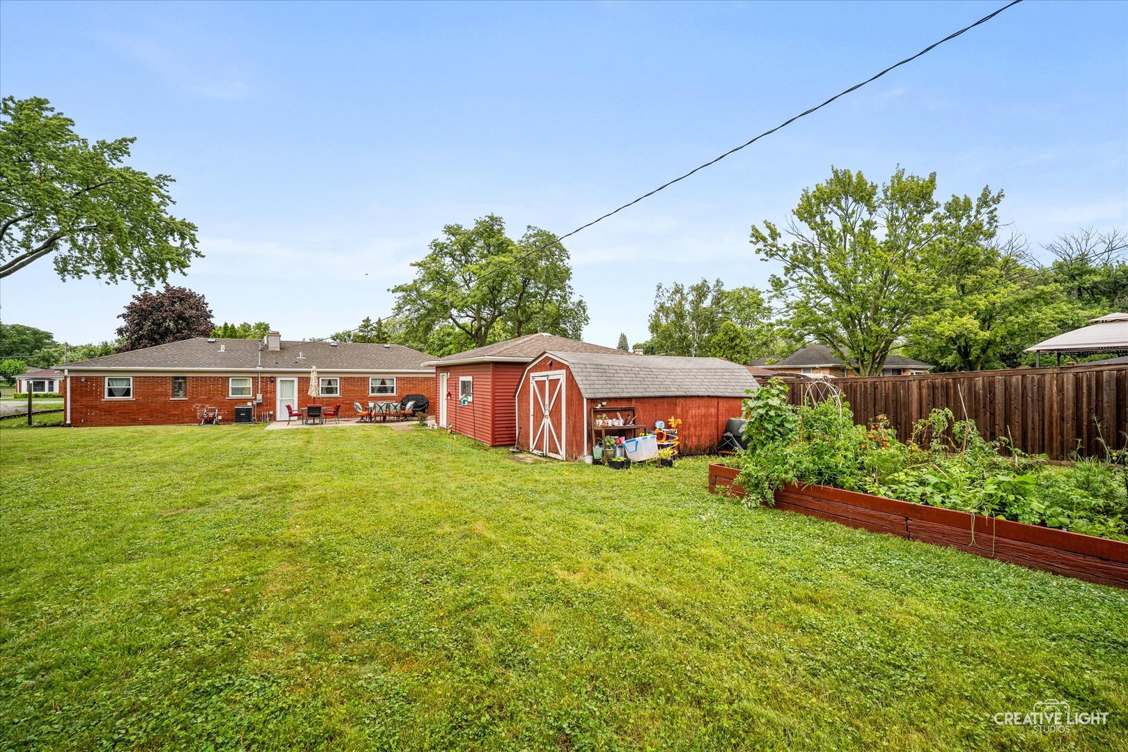 111 E 14th Place Property Photo 15
