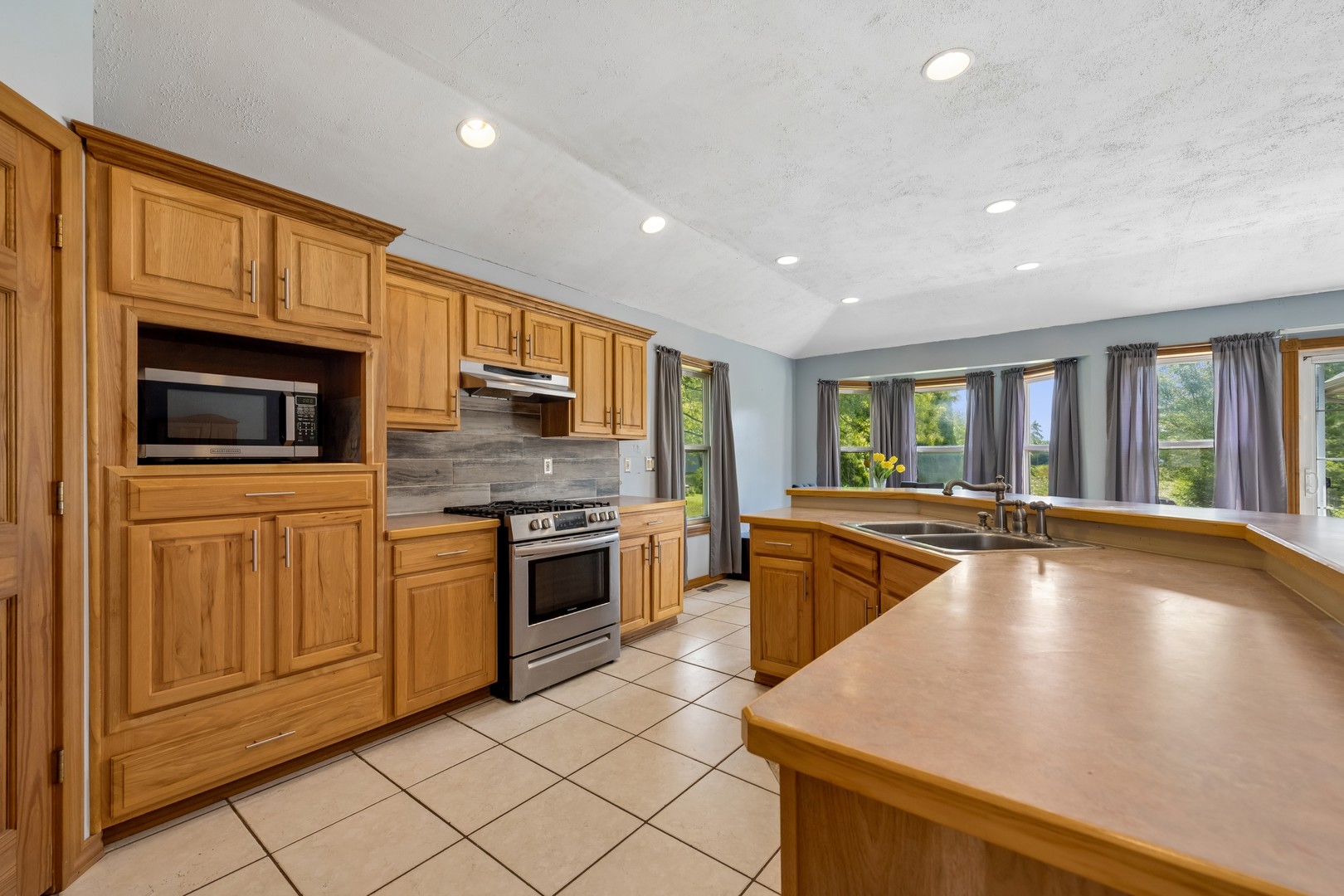 507 Benedict Drive Property Photo 8