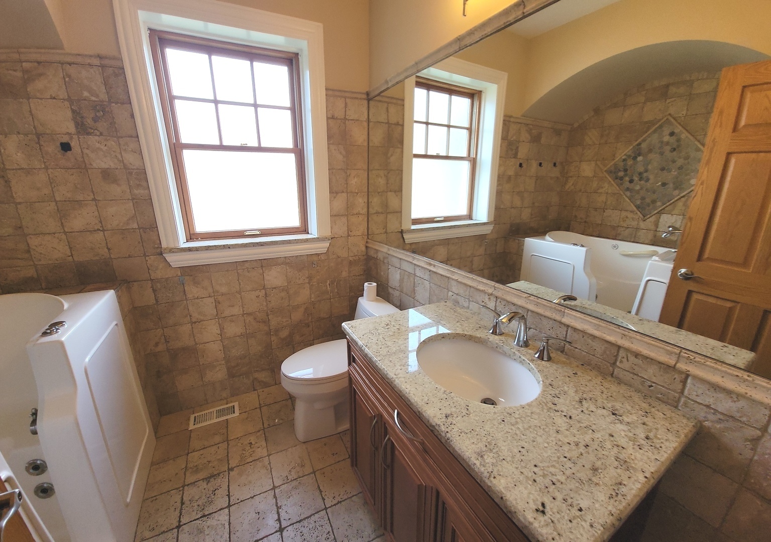 2151 W Granville Avenue 1 Property Photo 10