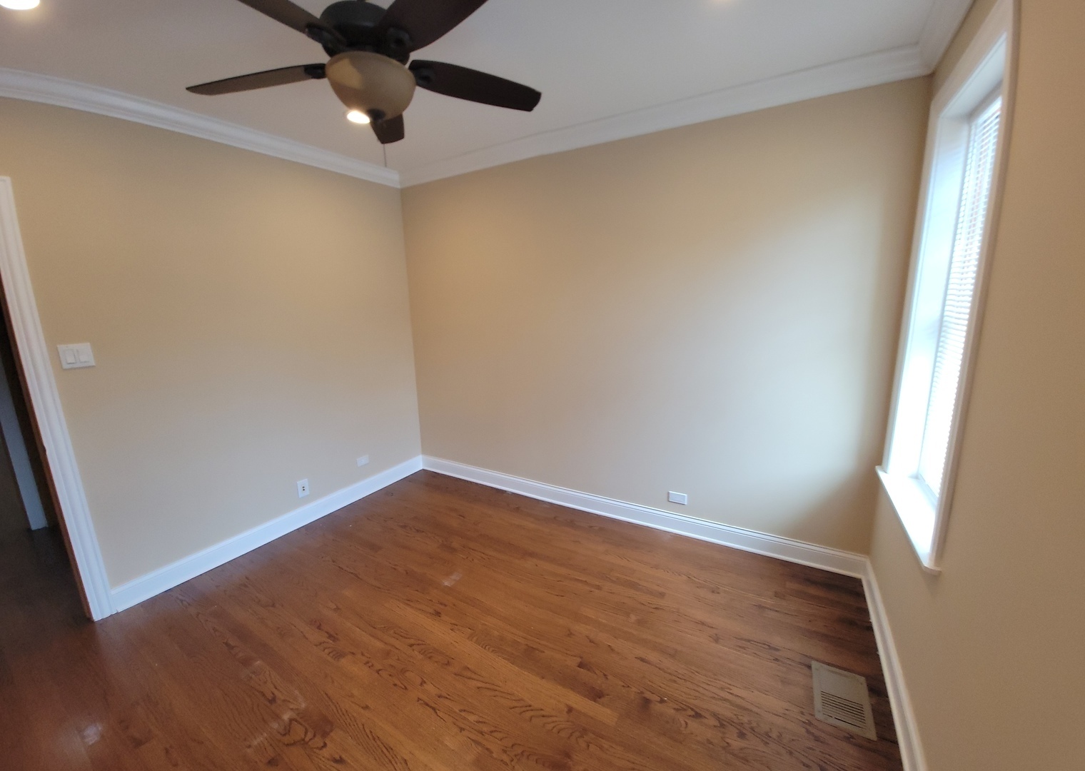2151 W Granville Avenue 1 Property Photo 12