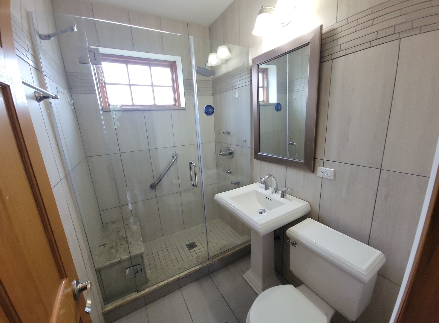2151 W Granville Avenue 1 Property Photo 13
