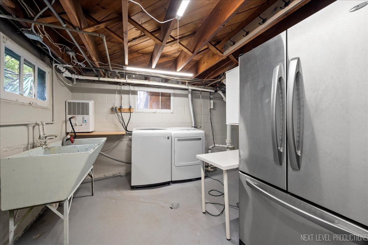 40 S Pine Street Property Photo 23