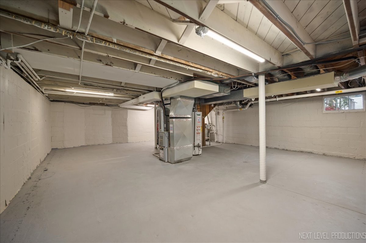 40 S Pine Street Property Photo 24