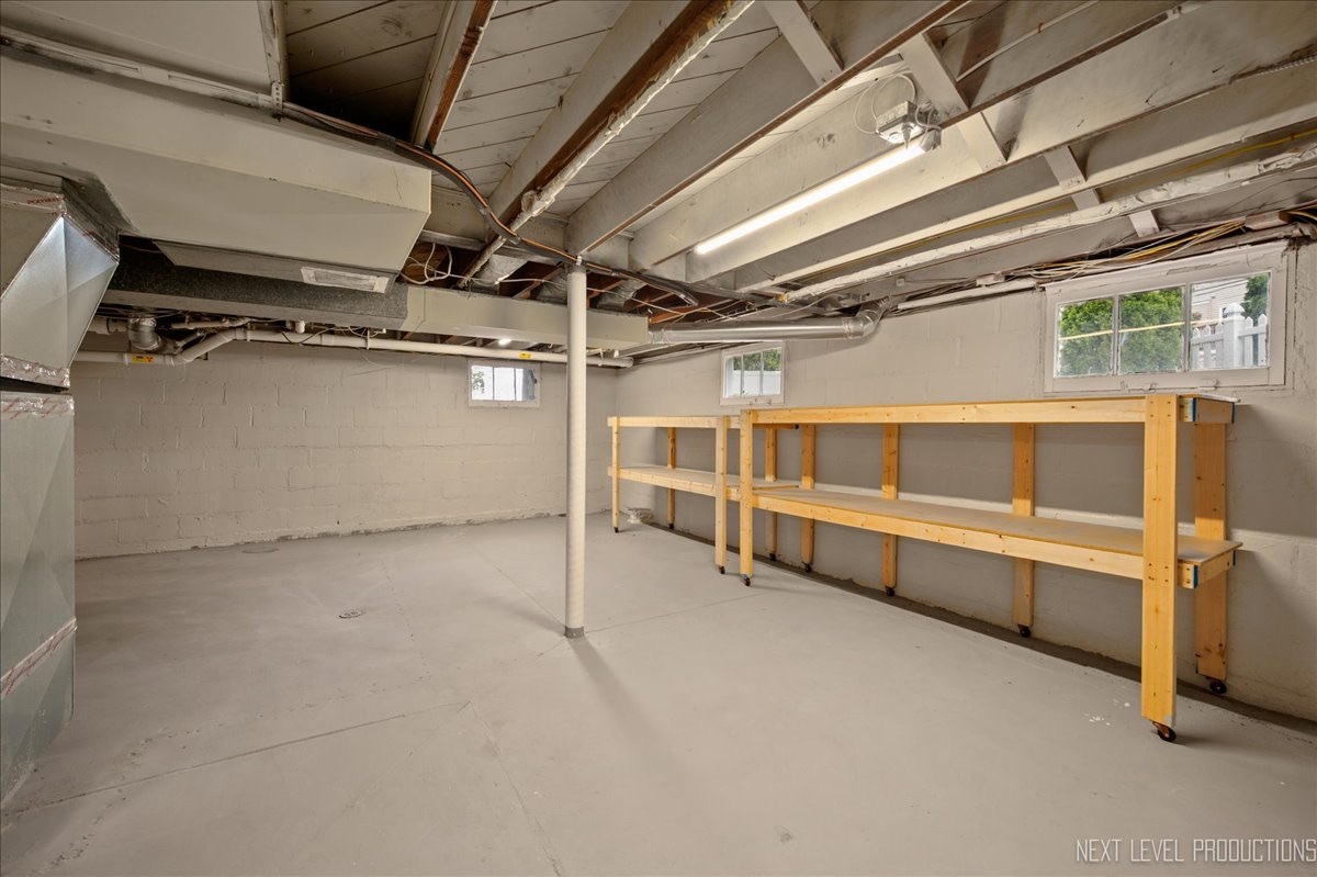 40 S Pine Street Property Photo 25