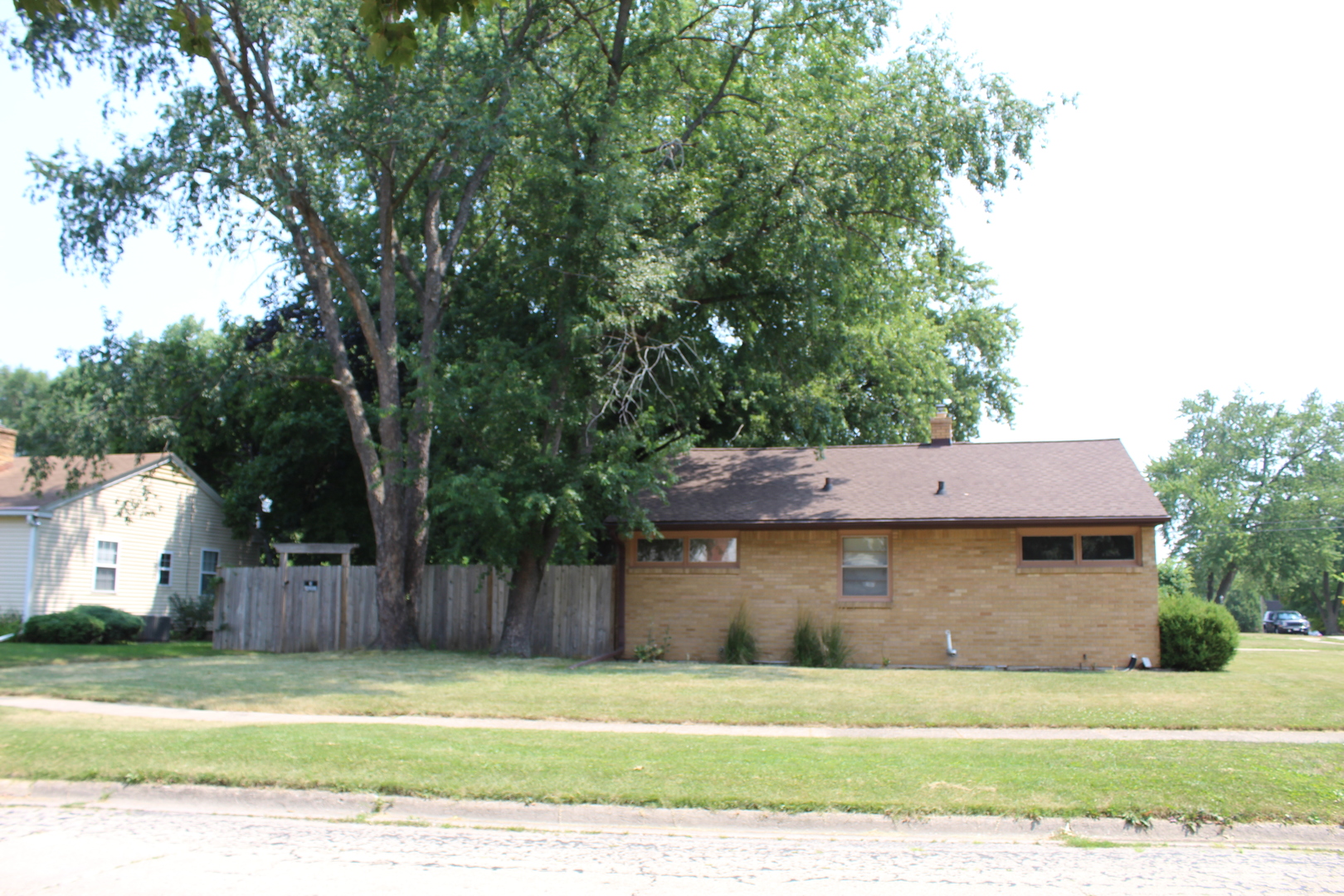3206 Corbridge Lane Property Photo 4
