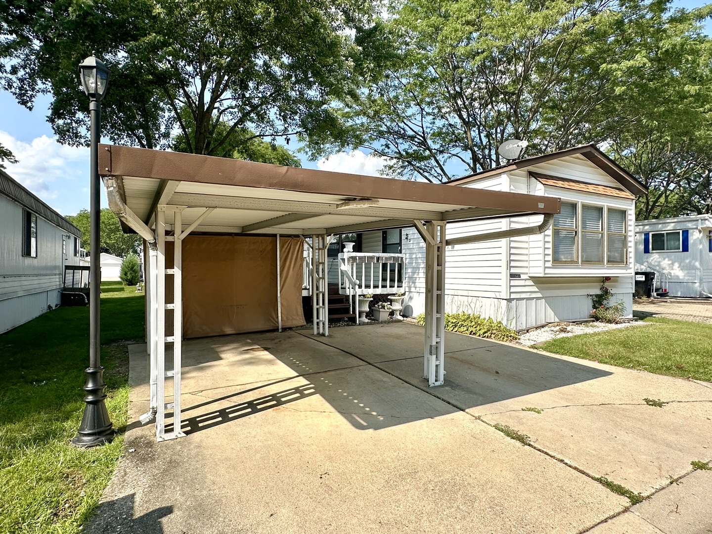 3268 Meadow Drive Property Photo 1
