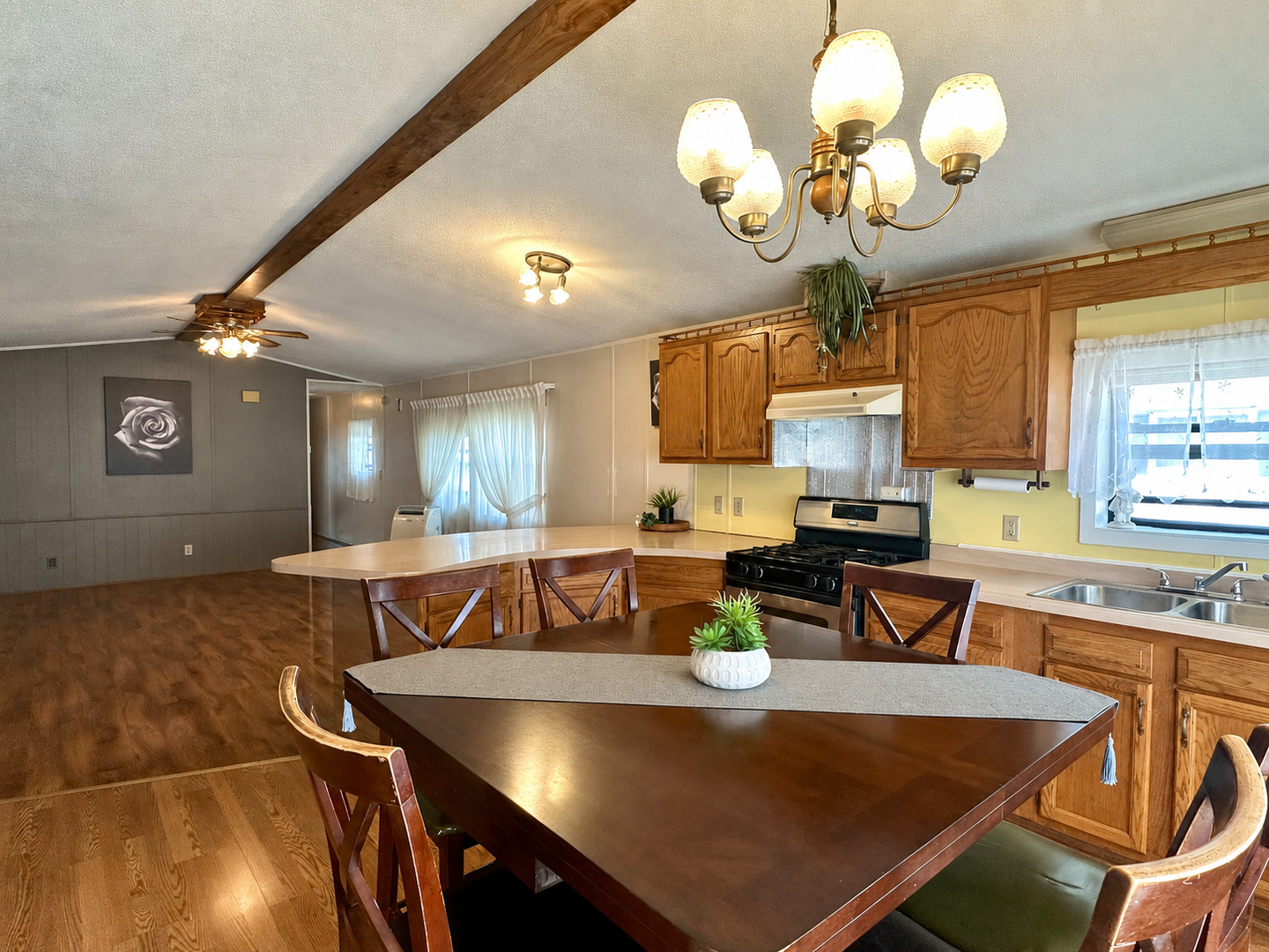 3268 Meadow Drive Property Photo 9