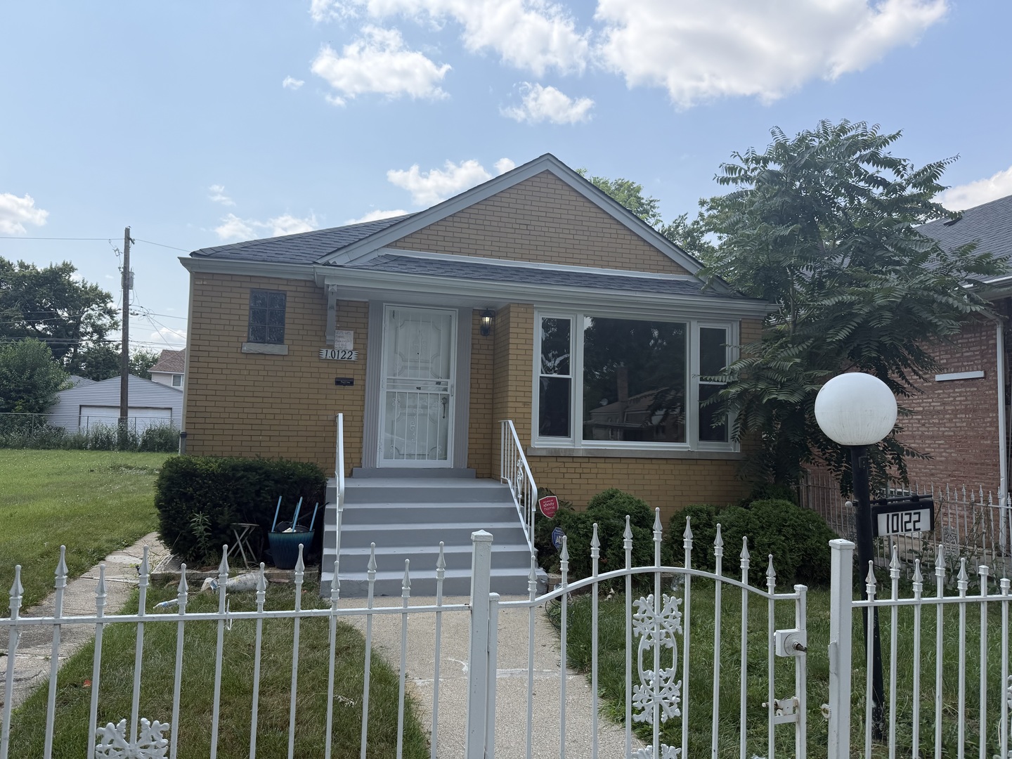 10122 S Wallace Street Property Photo 1