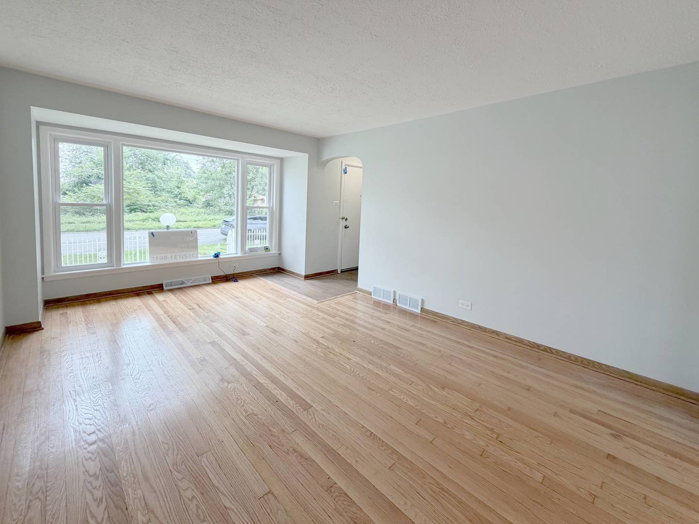 10122 S Wallace Street Property Photo 5
