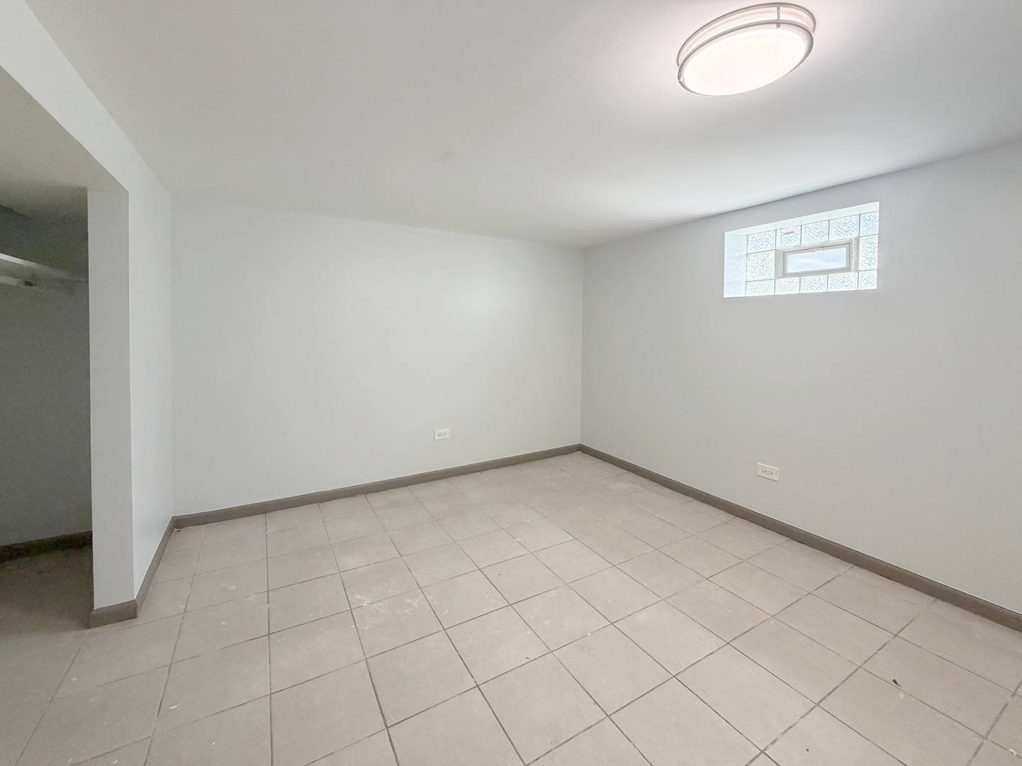 10122 S Wallace Street Property Photo 13