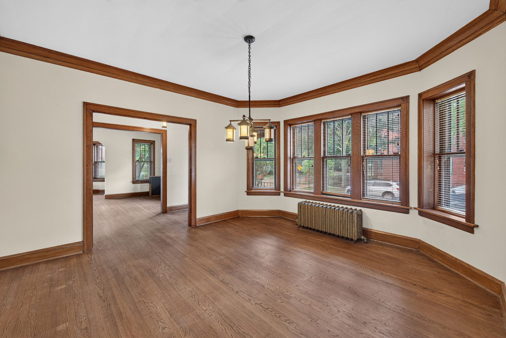 1100 S Scoville Avenue Property Photo 6
