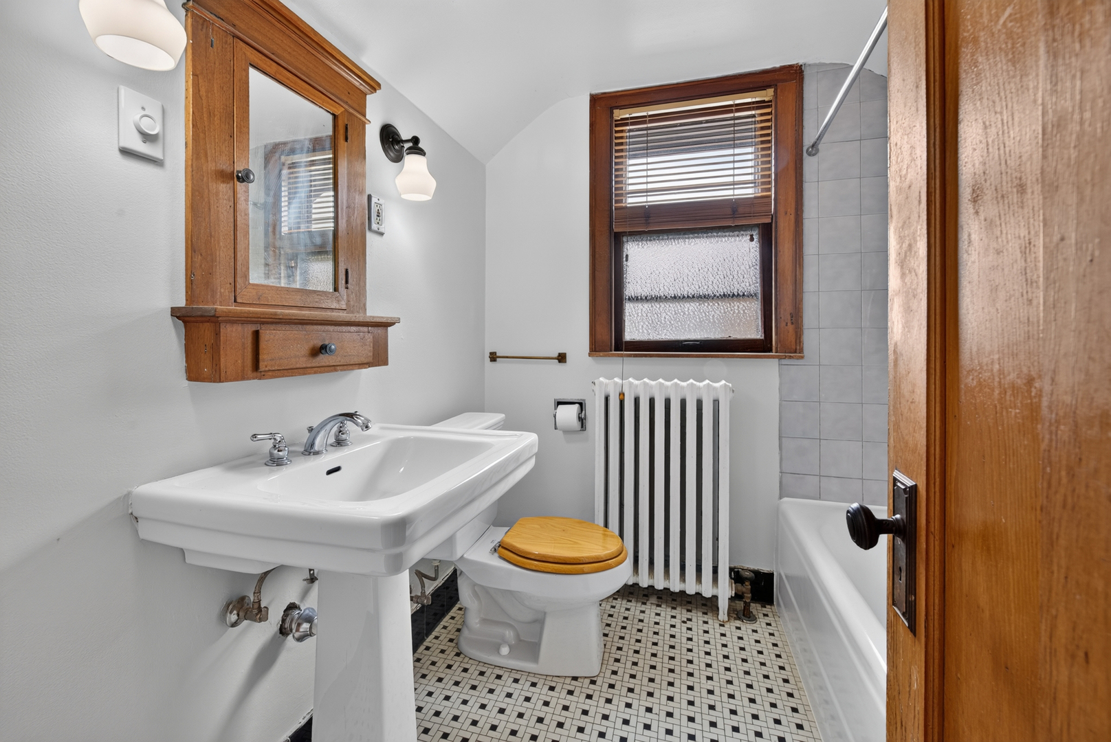 1100 S Scoville Avenue Property Photo 26