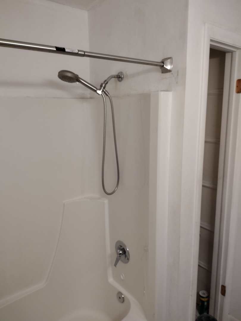 1210 N Dale Avenue 2i Property Photo 7