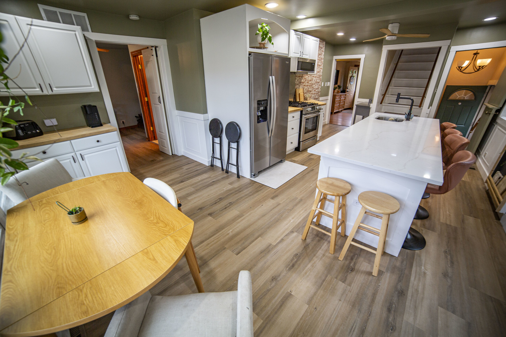 10804 S Ridgeway Avenue Property Photo 8