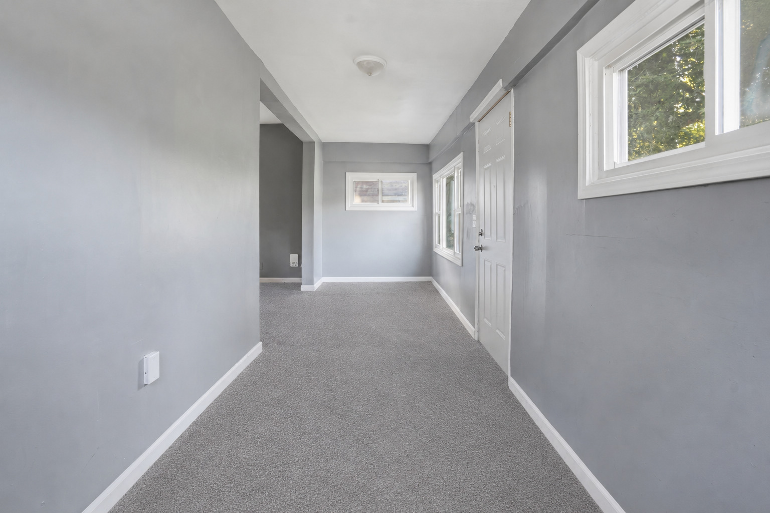 3337 7 1/2 Avenue Property Photo 5