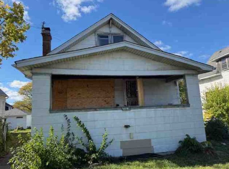 1504 S 1st Avenue Property Photo 6