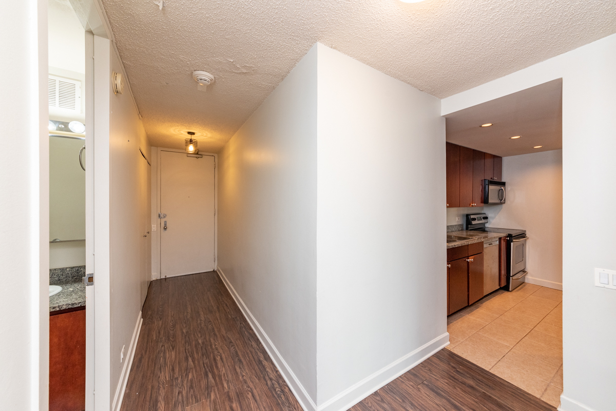 30 E Huron Street 904 Property Photo 8