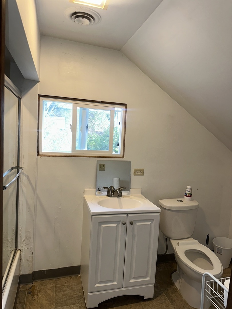 108 E Webster Street Property Photo 2