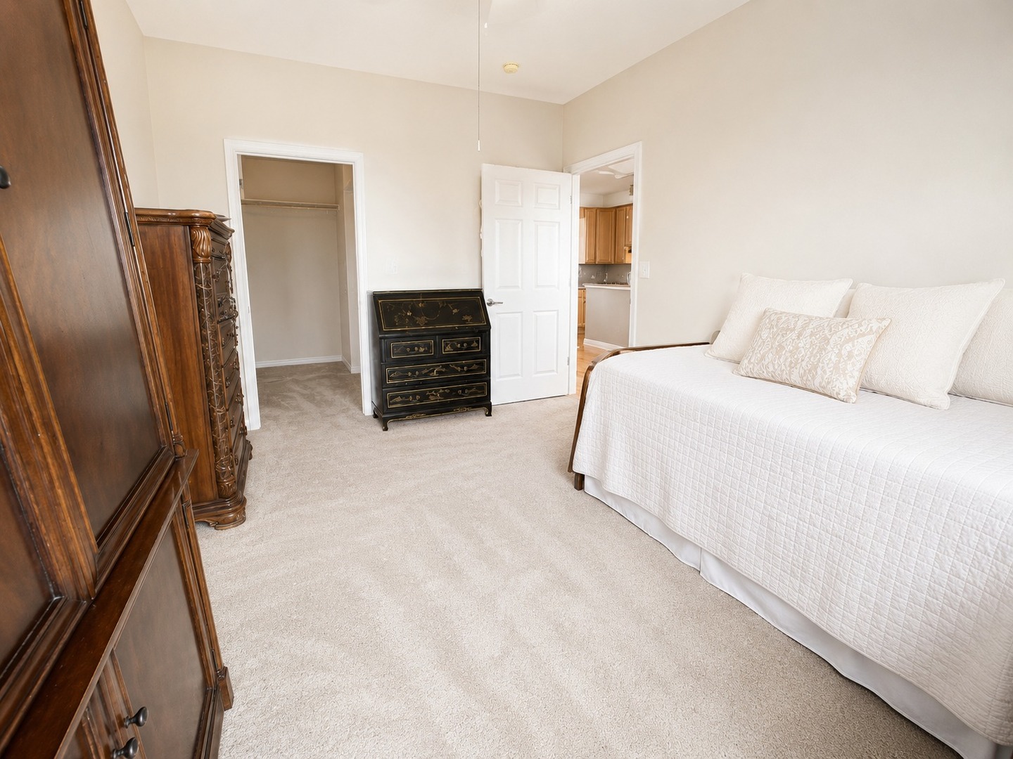 9355 W Irving Park Road 509 Property Photo 5
