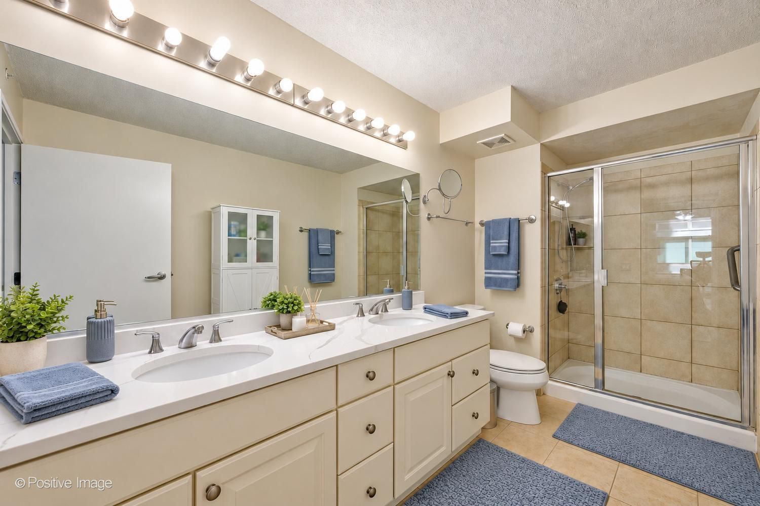 9715 Woods Drive 402 Property Photo 15