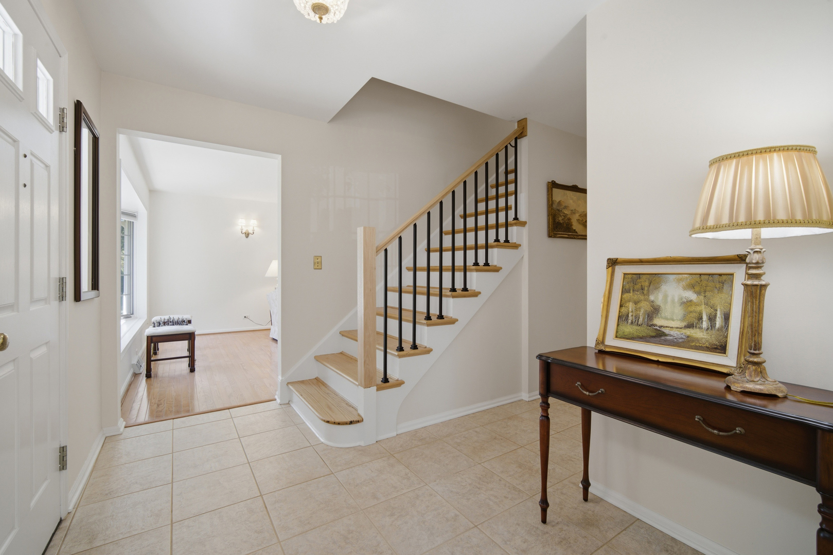 6 Londonderry Lane Property Photo 4