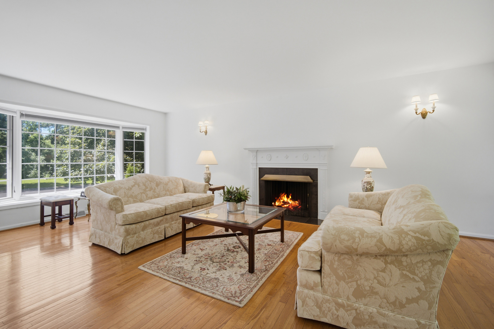 6 Londonderry Lane Property Photo 6