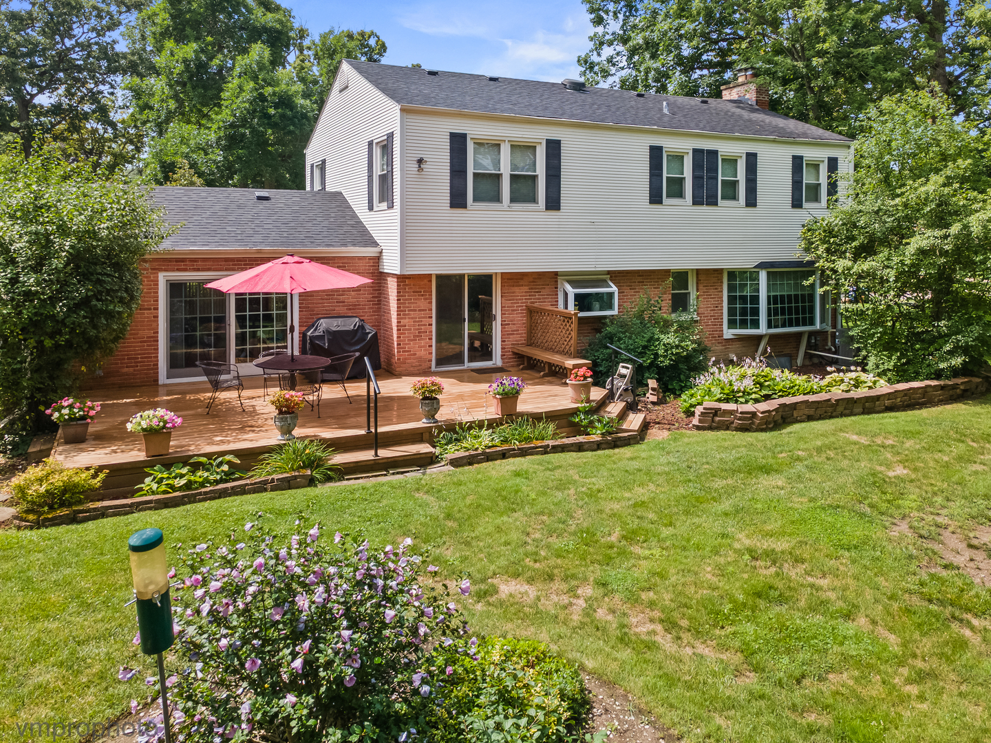 6 Londonderry Lane Property Photo 13
