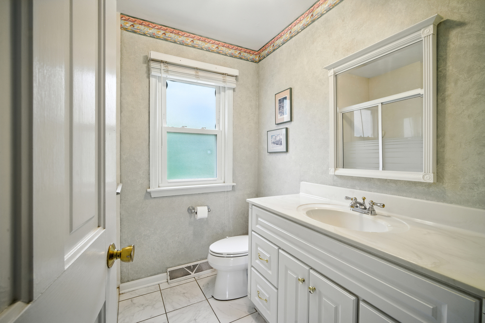 6 Londonderry Lane Property Photo 19