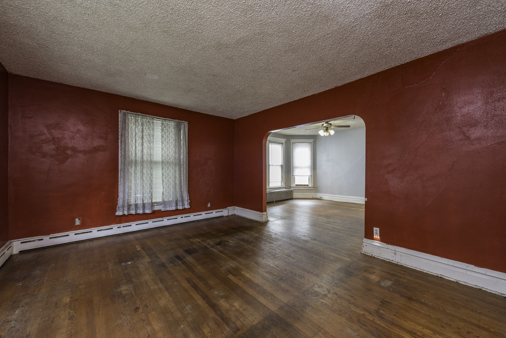 224 S Lincoln Avenue Property Photo 4
