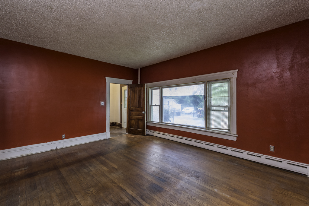 224 S Lincoln Avenue Property Photo 6