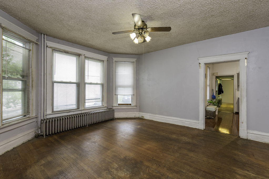 224 S Lincoln Avenue Property Photo 8
