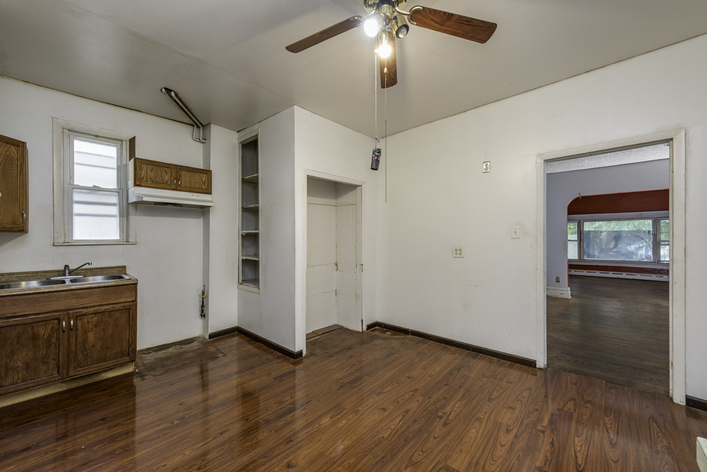 224 S Lincoln Avenue Property Photo 13