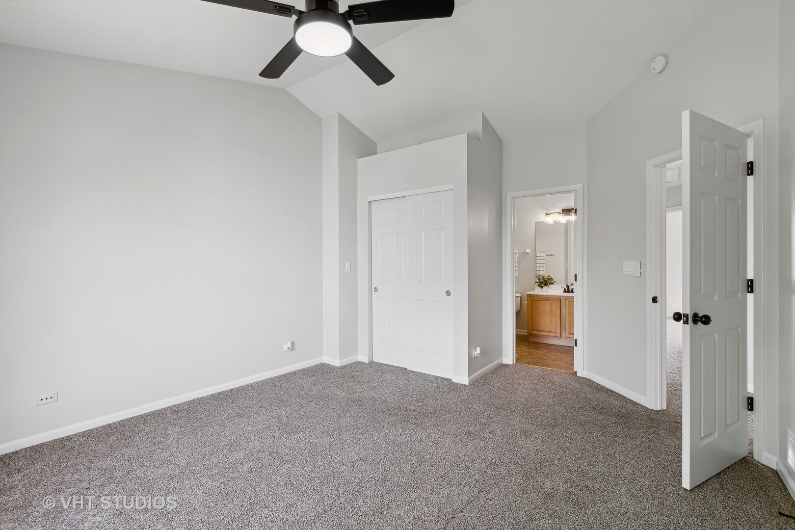 2222 Daybreak Drive Property Photo 12