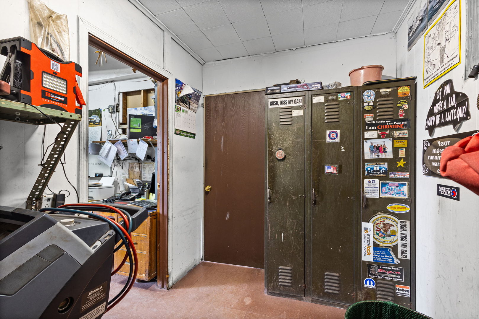 9800 Belmont Avenue Property Photo 13