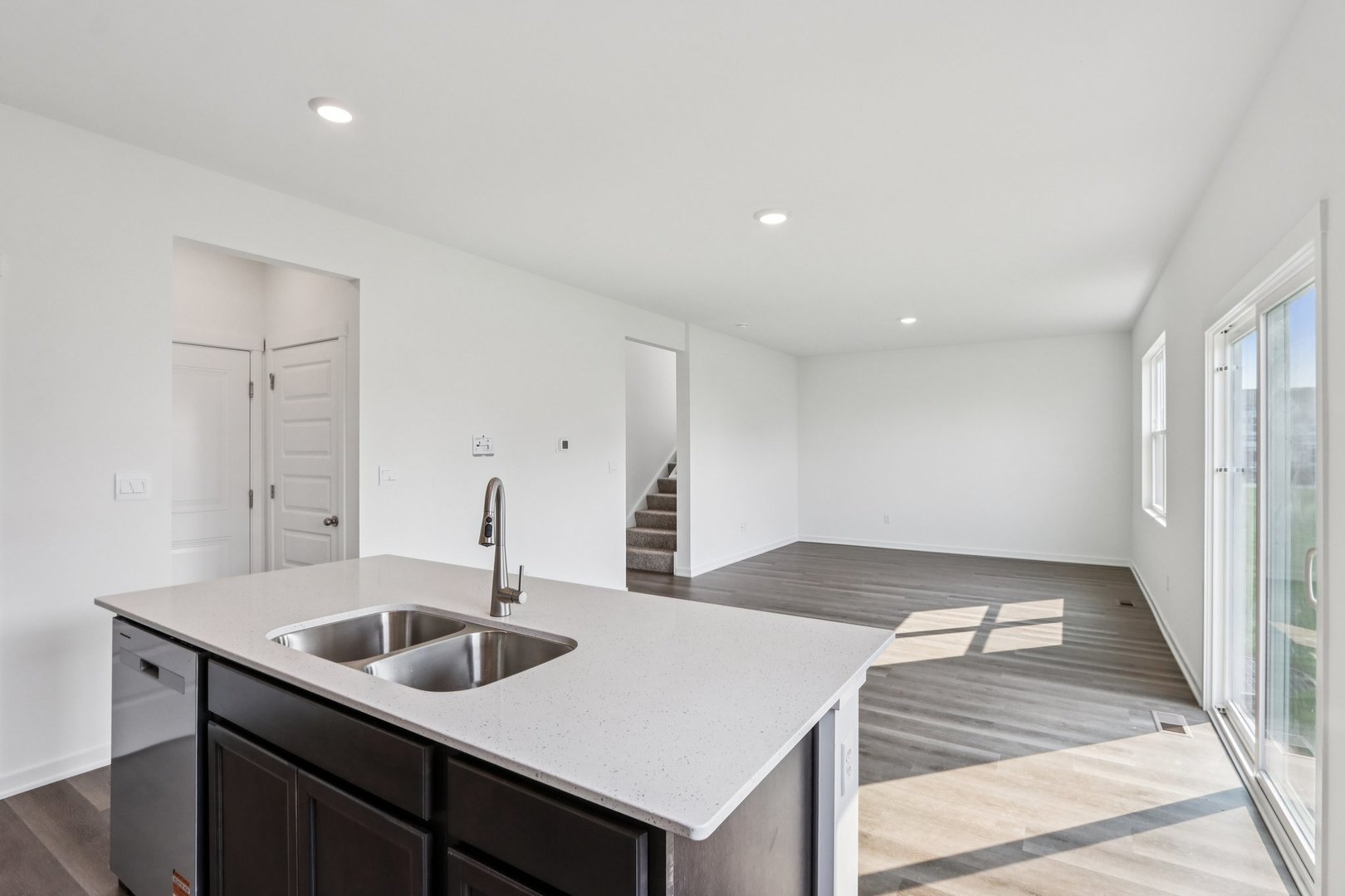 6715 Applegate Drive Property Photo 21